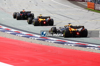 2024-06-29 - 01 VERSTAPPEN Max (nld), Red Bull Racing RB20, action 04 NORRIS Lando (gbr), McLaren F1 Team MCL38, action 81 PIASTRI Oscar (aus), McLaren F1 Team MCL38, action during the Formula 1 Qatar Airways Austrian Grand Prix 2024, 11th round of the 2024 Formula One World Championship from June 28 to 30, 2024 on the Red Bull Ring, in Spielberg, Austria - F1 - AUSTRIAN GRAND PRIX 2024 - FORMULA 1 - MOTORS