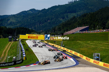 2024-06-29 - start of the race, depart, 81 PIASTRI Oscar (aus), McLaren F1 Team MCL38, action 04 NORRIS Lando (gbr), McLaren F1 Team MCL38, action during the Formula 1 Qatar Airways Austrian Grand Prix 2024, 11th round of the 2024 Formula One World Championship from June 28 to 30, 2024 on the Red Bull Ring, in Spielberg, Austria - F1 - AUSTRIAN GRAND PRIX 2024 - FORMULA 1 - MOTORS