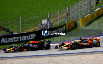 2024-06-29 - 01 VERSTAPPEN Max (nld), Red Bull Racing RB20, action 04 NORRIS Lando (gbr), McLaren F1 Team MCL38, action during the Formula 1 Qatar Airways Austrian Grand Prix 2024, 11th round of the 2024 Formula One World Championship from June 28 to 30, 2024 on the Red Bull Ring, in Spielberg, Austria - F1 - AUSTRIAN GRAND PRIX 2024 - FORMULA 1 - MOTORS