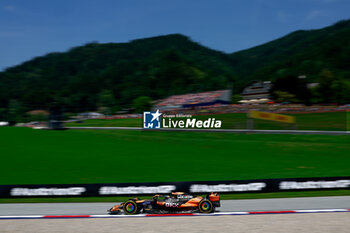 2024-06-29 - 81 PIASTRI Oscar (aus), McLaren F1 Team MCL38, action during the Formula 1 Qatar Airways Austrian Grand Prix 2024, 11th round of the 2024 Formula One World Championship from June 28 to 30, 2024 on the Red Bull Ring, in Spielberg, Austria - F1 - AUSTRIAN GRAND PRIX 2024 - FORMULA 1 - MOTORS