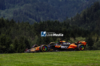 2024-06-29 - 81 PIASTRI Oscar (aus), McLaren F1 Team MCL38, action during the Formula 1 Qatar Airways Austrian Grand Prix 2024, 11th round of the 2024 Formula One World Championship from June 28 to 30, 2024 on the Red Bull Ring, in Spielberg, Austria - F1 - AUSTRIAN GRAND PRIX 2024 - FORMULA 1 - MOTORS