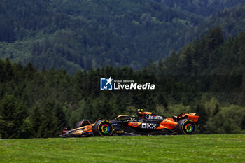 2024-06-29 - 04 NORRIS Lando (gbr), McLaren F1 Team MCL38, action during the Formula 1 Qatar Airways Austrian Grand Prix 2024, 11th round of the 2024 Formula One World Championship from June 28 to 30, 2024 on the Red Bull Ring, in Spielberg, Austria - F1 - AUSTRIAN GRAND PRIX 2024 - FORMULA 1 - MOTORS