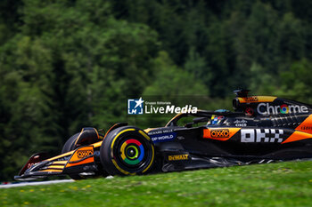 2024-06-29 - 81 PIASTRI Oscar (aus), McLaren F1 Team MCL38, action during the Formula 1 Qatar Airways Austrian Grand Prix 2024, 11th round of the 2024 Formula One World Championship from June 28 to 30, 2024 on the Red Bull Ring, in Spielberg, Austria - F1 - AUSTRIAN GRAND PRIX 2024 - FORMULA 1 - MOTORS