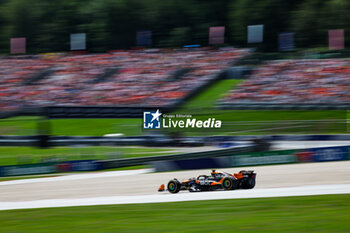 2024-06-29 - 04 NORRIS Lando (gbr), McLaren F1 Team MCL38, action during the Formula 1 Qatar Airways Austrian Grand Prix 2024, 11th round of the 2024 Formula One World Championship from June 28 to 30, 2024 on the Red Bull Ring, in Spielberg, Austria - F1 - AUSTRIAN GRAND PRIX 2024 - FORMULA 1 - MOTORS