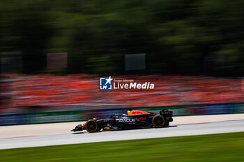 2024-06-29 - 01 VERSTAPPEN Max (nld), Red Bull Racing RB20, action during the Formula 1 Qatar Airways Austrian Grand Prix 2024, 11th round of the 2024 Formula One World Championship from June 28 to 30, 2024 on the Red Bull Ring, in Spielberg, Austria - F1 - AUSTRIAN GRAND PRIX 2024 - FORMULA 1 - MOTORS