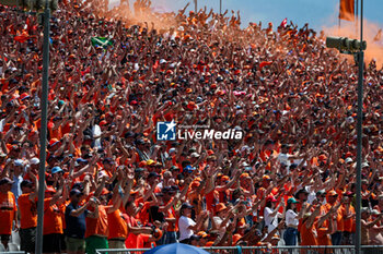 2024-06-29 - Orange Army fans of Max Verstappen in the grandstands during the Formula 1 Qatar Airways Austrian Grand Prix 2024, 11th round of the 2024 Formula One World Championship from June 28 to 30, 2024 on the Red Bull Ring, in Spielberg, Austria - F1 - AUSTRIAN GRAND PRIX 2024 - FORMULA 1 - MOTORS