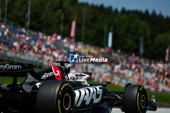 2024-06-29 - 20 MAGNUSSEN Kevin (den), Haas F1 Team VF-24 Ferrari, action during the Formula 1 Qatar Airways Austrian Grand Prix 2024, 11th round of the 2024 Formula One World Championship from June 28 to 30, 2024 on the Red Bull Ring, in Spielberg, Austria - F1 - AUSTRIAN GRAND PRIX 2024 - FORMULA 1 - MOTORS