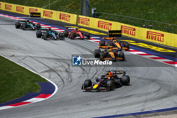 2024-06-29 - 01 VERSTAPPEN Max (nld), Red Bull Racing RB20, 04 NORRIS Lando (gbr), McLaren F1 Team MCL38, 81 PIASTRI Oscar (aus), McLaren F1 Team MCL38, action during the Formula 1 Qatar Airways Austrian Grand Prix 2024, 11th round of the 2024 Formula One World Championship from June 28 to 30, 2024 on the Red Bull Ring, in Spielberg, Austria - F1 - AUSTRIAN GRAND PRIX 2024 - FORMULA 1 - MOTORS