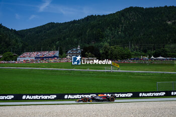 2024-06-29 - 01 VERSTAPPEN Max (nld), Red Bull Racing RB20, action during the Formula 1 Qatar Airways Austrian Grand Prix 2024, 11th round of the 2024 Formula One World Championship from June 28 to 30, 2024 on the Red Bull Ring, in Spielberg, Austria - F1 - AUSTRIAN GRAND PRIX 2024 - FORMULA 1 - MOTORS