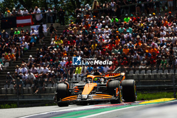 2024-06-29 - 81 PIASTRI Oscar (aus), McLaren F1 Team MCL38, action during the Formula 1 Qatar Airways Austrian Grand Prix 2024, 11th round of the 2024 Formula One World Championship from June 28 to 30, 2024 on the Red Bull Ring, in Spielberg, Austria - F1 - AUSTRIAN GRAND PRIX 2024 - FORMULA 1 - MOTORS