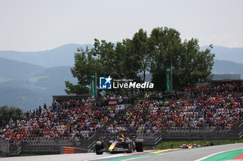 2024-06-29 - 01 VERSTAPPEN Max (nld), Red Bull Racing RB20, action during the Formula 1 Qatar Airways Austrian Grand Prix 2024, 11th round of the 2024 Formula One World Championship from June 28 to 30, 2024 on the Red Bull Ring, in Spielberg, Austria - F1 - AUSTRIAN GRAND PRIX 2024 - FORMULA 1 - MOTORS