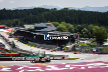 2024-06-29 - 01 VERSTAPPEN Max (nld), Red Bull Racing RB20, action during the Formula 1 Qatar Airways Austrian Grand Prix 2024, 11th round of the 2024 Formula One World Championship from June 28 to 30, 2024 on the Red Bull Ring, in Spielberg, Austria - F1 - AUSTRIAN GRAND PRIX 2024 - FORMULA 1 - MOTORS