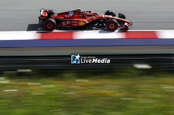 2024-06-29 - 55 SAINZ Carlos (spa), Scuderia Ferrari SF-24, action during the Formula 1 Qatar Airways Austrian Grand Prix 2024, 11th round of the 2024 Formula One World Championship from June 28 to 30, 2024 on the Red Bull Ring, in Spielberg, Austria - F1 - AUSTRIAN GRAND PRIX 2024 - FORMULA 1 - MOTORS