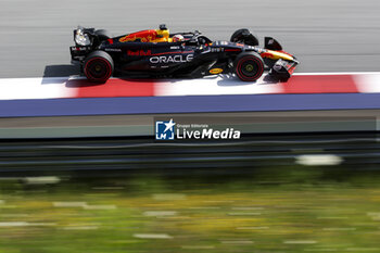 2024-06-29 - 01 VERSTAPPEN Max (nld), Red Bull Racing RB20, action during the Formula 1 Qatar Airways Austrian Grand Prix 2024, 11th round of the 2024 Formula One World Championship from June 28 to 30, 2024 on the Red Bull Ring, in Spielberg, Austria - F1 - AUSTRIAN GRAND PRIX 2024 - FORMULA 1 - MOTORS