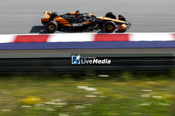 2024-06-29 - 81 PIASTRI Oscar (aus), McLaren F1 Team MCL38, action during the Formula 1 Qatar Airways Austrian Grand Prix 2024, 11th round of the 2024 Formula One World Championship from June 28 to 30, 2024 on the Red Bull Ring, in Spielberg, Austria - F1 - AUSTRIAN GRAND PRIX 2024 - FORMULA 1 - MOTORS