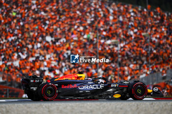 2024-06-29 - 01 VERSTAPPEN Max (nld), Red Bull Racing RB20, action during the Formula 1 Qatar Airways Austrian Grand Prix 2024, 11th round of the 2024 Formula One World Championship from June 28 to 30, 2024 on the Red Bull Ring, in Spielberg, Austria - F1 - AUSTRIAN GRAND PRIX 2024 - FORMULA 1 - MOTORS