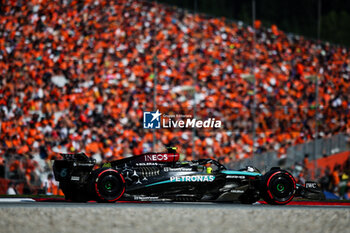 2024-06-29 - 44 HAMILTON Lewis (gbr), Mercedes AMG F1 Team W15, action during the Formula 1 Qatar Airways Austrian Grand Prix 2024, 11th round of the 2024 Formula One World Championship from June 28 to 30, 2024 on the Red Bull Ring, in Spielberg, Austria - F1 - AUSTRIAN GRAND PRIX 2024 - FORMULA 1 - MOTORS