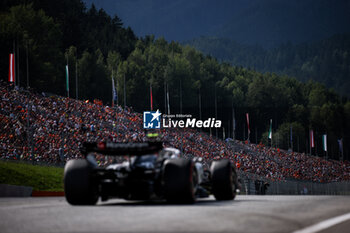 2024-06-29 - spectators, fans during the Formula 1 Qatar Airways Austrian Grand Prix 2024, 11th round of the 2024 Formula One World Championship from June 28 to 30, 2024 on the Red Bull Ring, in Spielberg, Austria - F1 - AUSTRIAN GRAND PRIX 2024 - FORMULA 1 - MOTORS