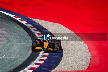 2024-06-29 - 81 PIASTRI Oscar (aus), McLaren F1 Team MCL38, action during the Formula 1 Qatar Airways Austrian Grand Prix 2024, 11th round of the 2024 Formula One World Championship from June 28 to 30, 2024 on the Red Bull Ring, in Spielberg, Austria - F1 - AUSTRIAN GRAND PRIX 2024 - FORMULA 1 - MOTORS