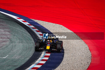 2024-06-29 - 01 VERSTAPPEN Max (nld), Red Bull Racing RB20, action during the Formula 1 Qatar Airways Austrian Grand Prix 2024, 11th round of the 2024 Formula One World Championship from June 28 to 30, 2024 on the Red Bull Ring, in Spielberg, Austria - F1 - AUSTRIAN GRAND PRIX 2024 - FORMULA 1 - MOTORS