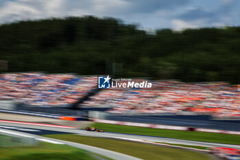 2024-06-29 - 11 PEREZ Sergio (mex), Red Bull Racing RB20, action during the Formula 1 Qatar Airways Austrian Grand Prix 2024, 11th round of the 2024 Formula One World Championship from June 28 to 30, 2024 on the Red Bull Ring, in Spielberg, Austria - F1 - AUSTRIAN GRAND PRIX 2024 - FORMULA 1 - MOTORS