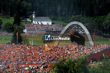 2024-06-29 - spectators, fans during the Formula 1 Qatar Airways Austrian Grand Prix 2024, 11th round of the 2024 Formula One World Championship from June 28 to 30, 2024 on the Red Bull Ring, in Spielberg, Austria - F1 - AUSTRIAN GRAND PRIX 2024 - FORMULA 1 - MOTORS