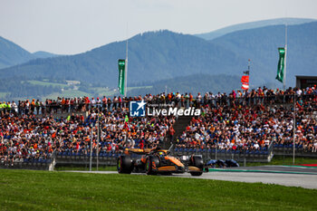 2024-06-29 - 81 PIASTRI Oscar (aus), McLaren F1 Team MCL38, action during the Formula 1 Qatar Airways Austrian Grand Prix 2024, 11th round of the 2024 Formula One World Championship from June 28 to 30, 2024 on the Red Bull Ring, in Spielberg, Austria - F1 - AUSTRIAN GRAND PRIX 2024 - FORMULA 1 - MOTORS