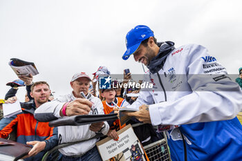 2024-07-05 - Daniel Ricciardo (AUS) - Visa Cash App RB F1 Team - RB VCARB01 - Honda RBPT during Free Practice on day 2, friday july 5, 2024 of the formula 1 qatar airways british grand prix 2024, scheduled to take place at the silverstone circuit from july 5 to july 7, 2024 - FORMULA 1 - QATAR AIRWAYS BRITISHGRAND PRIX 2024 - PRACTICE - FORMULA 1 - MOTORS