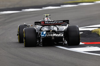 2024-07-05 - Nico Hulkenberg (GER) - MoneyGram Haas F1 Team - Haas VF-24 - Ferrari during Free Practice on day 2, friday july 5, 2024 of the formula 1 qatar airways british grand prix 2024, scheduled to take place at the silverstone circuit from july 5 to july 7, 2024 - FORMULA 1 - QATAR AIRWAYS BRITISHGRAND PRIX 2024 - PRACTICE - FORMULA 1 - MOTORS