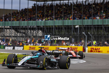 2024-07-05 - George Russell (GBR) - Mercedes-AMG PETRONAS F1 Team - Mercedes W15 - Mercedes E Performance during Free Practice on day 2, friday july 5, 2024 of the formula 1 qatar airways british grand prix 2024, scheduled to take place at the silverstone circuit from july 5 to july 7, 2024 - FORMULA 1 - QATAR AIRWAYS BRITISHGRAND PRIX 2024 - PRACTICE - FORMULA 1 - MOTORS