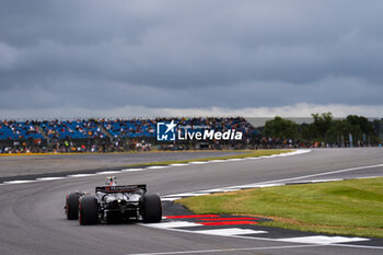 2024-07-05 - Nico Hulkenberg (GER) - MoneyGram Haas F1 Team - Haas VF-24 - Ferrari during Free Practice on day 2, friday july 5, 2024 of the formula 1 qatar airways british grand prix 2024, scheduled to take place at the silverstone circuit from july 5 to july 7, 2024 - FORMULA 1 - QATAR AIRWAYS BRITISHGRAND PRIX 2024 - PRACTICE - FORMULA 1 - MOTORS