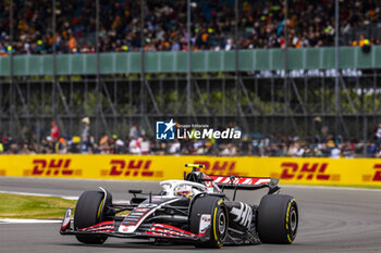 2024-07-05 - Nico Hulkenberg (GER) - MoneyGram Haas F1 Team - Haas VF-24 - Ferrari during Free Practice on day 2, friday july 5, 2024 of the formula 1 qatar airways british grand prix 2024, scheduled to take place at the silverstone circuit from july 5 to july 7, 2024 - FORMULA 1 - QATAR AIRWAYS BRITISHGRAND PRIX 2024 - PRACTICE - FORMULA 1 - MOTORS