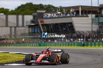 2024-07-05 - Carlos Sainz Jr. (ESP) - Scuderia Ferrari - Ferrari SF-24 - Ferrari during Free Practice on day 2, friday july 5, 2024 of the formula 1 qatar airways british grand prix 2024, scheduled to take place at the silverstone circuit from july 5 to july 7, 2024 - FORMULA 1 - QATAR AIRWAYS BRITISHGRAND PRIX 2024 - PRACTICE - FORMULA 1 - MOTORS