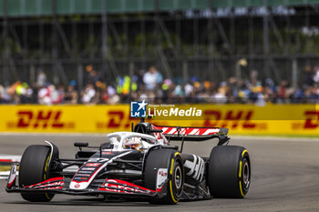 2024-07-05 - Nico Hulkenberg (GER) - MoneyGram Haas F1 Team - Haas VF-24 - Ferrari during Free Practice on day 2, friday july 5, 2024 of the formula 1 qatar airways british grand prix 2024, scheduled to take place at the silverstone circuit from july 5 to july 7, 2024 - FORMULA 1 - QATAR AIRWAYS BRITISHGRAND PRIX 2024 - PRACTICE - FORMULA 1 - MOTORS