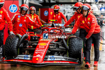 2024-07-06 - Carlos Sainz Jr. (ESP) - Scuderia Ferrari - Ferrari SF-24 - Ferrari during Free Practice 3 on day 3, saturday july 6, 2024 of the formula 1 qatar airways british grand prix 2024, scheduled to take place at the silverstone circuit from july 5 to july 7, 2024 - FORMULA 1 - QATAR AIRWAYS BRITISHGRAND PRIX 2024 - PRACTICE AND QUALIFY - FORMULA 1 - MOTORS