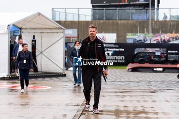 2024-07-06 - Nico Hulkenberg (GER) - MoneyGram Haas F1 Team - Haas VF-24 - Ferrari during Free Practice 3 on day 3, saturday july 6, 2024 of the formula 1 qatar airways british grand prix 2024, scheduled to take place at the silverstone circuit from july 5 to july 7, 2024 - FORMULA 1 - QATAR AIRWAYS BRITISHGRAND PRIX 2024 - PRACTICE AND QUALIFY - FORMULA 1 - MOTORS