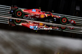 2024-07-06 - Carlos Sainz Jr. (ESP) - Scuderia Ferrari - Ferrari SF-24 - Ferrari during Free Practice 3 on day 3, saturday july 6, 2024 of the formula 1 qatar airways british grand prix 2024, scheduled to take place at the silverstone circuit from july 5 to july 7, 2024 - FORMULA 1 - QATAR AIRWAYS BRITISHGRAND PRIX 2024 - PRACTICE AND QUALIFY - FORMULA 1 - MOTORS