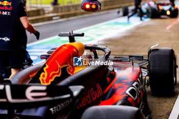 2024-07-06 - Max Verstappen (NED) - Oracle Red Bull Racing - Red Bull RB20 - Honda RBPT during Free Practice 3 on day 3, saturday july 6, 2024 of the formula 1 qatar airways british grand prix 2024, scheduled to take place at the silverstone circuit from july 5 to july 7, 2024 - FORMULA 1 - QATAR AIRWAYS BRITISHGRAND PRIX 2024 - PRACTICE AND QUALIFY - FORMULA 1 - MOTORS