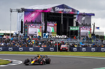 2024-07-06 - Max Verstappen (NED) - Oracle Red Bull Racing - Red Bull RB20 - Honda RBPT during Qualify Session on day 2, friday july 6, 2024 of the formula 1 qatar airways british grand prix 2024, scheduled to take place at the silverstone circuit from july 5 to july 7, 2024

 - FORMULA 1 - QATAR AIRWAYS BRITISHGRAND PRIX 2024 - PRACTICE AND QUALIFY - FORMULA 1 - MOTORS