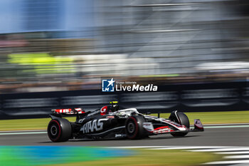 2024-07-06 - Nico Hulkenberg (GER) - MoneyGram Haas F1 Team - Haas VF-24 - Ferrari during Qualify Session on day 2, friday july 6, 2024 of the formula 1 qatar airways british grand prix 2024, scheduled to take place at the silverstone circuit from july 5 to july 7, 2024

 - FORMULA 1 - QATAR AIRWAYS BRITISHGRAND PRIX 2024 - PRACTICE AND QUALIFY - FORMULA 1 - MOTORS