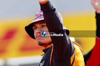 2024-07-07 - Lando Norris (GBR) - McLaren Formula 1 Team - McLaren MCL38 - Mercedes during Race Day, on day 4, sunday july 7, 2024 of the formula 1 qatar airways british grand prix 2024, scheduled to take place at the silverstone circuit from july 5 to july 7, 2024 - FORMULA 1 - QATAR AIRWAYS BRITISHGRAND PRIX 2024 - RACE - FORMULA 1 - MOTORS