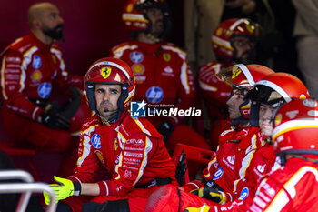 2024-07-07 - Scuderia Ferrari team during the Race on day 4, Sunday july 7, 2024 of the formula 1 qatar airways british grand prix 2024, scheduled to take place at the silverstone circuit from july 5 to july 7, 2024 - FORMULA 1 - QATAR AIRWAYS BRITISHGRAND PRIX 2024 - RACE - FORMULA 1 - MOTORS