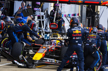 2024-07-07 - Max Verstappen (NED) - Oracle Red Bull Racing - Red Bull RB20 - Honda RBPT during the Race on day 4, Sunday july 7, 2024 of the formula 1 qatar airways british grand prix 2024, scheduled to take place at the silverstone circuit from july 5 to july 7, 2024 - FORMULA 1 - QATAR AIRWAYS BRITISHGRAND PRIX 2024 - RACE - FORMULA 1 - MOTORS