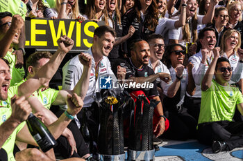 2024-07-07 - Mercedes-AMG Petronas F1 Team celebrating the victory o Lewis Hamilton (GBR) - Mercedes-AMG PETRONAS F1 Team - Mercedes W15 - Mercedes E Performance after the Race on day 4, Sunday july 7, 2024 of the formula 1 qatar airways british grand prix 2024, scheduled to take place at the silverstone circuit from july 5 to july 7, 2024 - FORMULA 1 - QATAR AIRWAYS BRITISHGRAND PRIX 2024 - RACE - FORMULA 1 - MOTORS