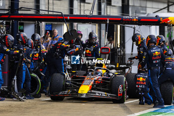 2024-07-07 - Sergio Perez (MEX) - Oracle Red Bull Racing - Red Bull RB20 - Honda RBPT during the Race on day 4, Sunday july 7, 2024 of the formula 1 qatar airways british grand prix 2024, scheduled to take place at the silverstone circuit from july 5 to july 7, 2024 - FORMULA 1 - QATAR AIRWAYS BRITISHGRAND PRIX 2024 - RACE - FORMULA 1 - MOTORS