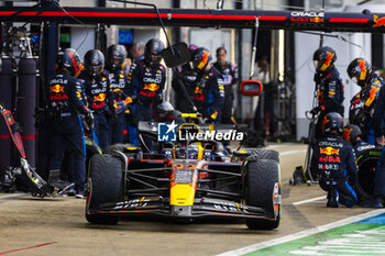 2024-07-07 - Sergio Perez (MEX) - Oracle Red Bull Racing - Red Bull RB20 - Honda RBPT during the Race on day 4, Sunday july 7, 2024 of the formula 1 qatar airways british grand prix 2024, scheduled to take place at the silverstone circuit from july 5 to july 7, 2024 - FORMULA 1 - QATAR AIRWAYS BRITISHGRAND PRIX 2024 - RACE - FORMULA 1 - MOTORS