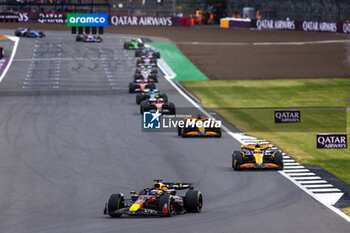 2024-07-07 - Max Verstappen (NED) - Oracle Red Bull Racing - Red Bull RB20 - Honda RBPT during the Race on day 4, Sunday july 7, 2024 of the formula 1 qatar airways british grand prix 2024, scheduled to take place at the silverstone circuit from july 5 to july 7, 2024 - FORMULA 1 - QATAR AIRWAYS BRITISHGRAND PRIX 2024 - RACE - FORMULA 1 - MOTORS