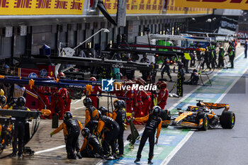 2024-07-07 - Oscar Piastri (AUS) - McLaren Formula 1 Team - McLaren MCL38 - Mercedes
 during the Race on day 4, Sunday july 7, 2024 of the formula 1 qatar airways british grand prix 2024, scheduled to take place at the silverstone circuit from july 5 to july 7, 2024 - FORMULA 1 - QATAR AIRWAYS BRITISHGRAND PRIX 2024 - RACE - FORMULA 1 - MOTORS