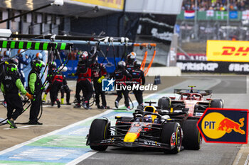 2024-07-07 - Max Verstappen (NED) - Oracle Red Bull Racing - Red Bull RB20 - Honda RBPT during the Race on day 4, Sunday july 7, 2024 of the formula 1 qatar airways british grand prix 2024, scheduled to take place at the silverstone circuit from july 5 to july 7, 2024 - FORMULA 1 - QATAR AIRWAYS BRITISHGRAND PRIX 2024 - RACE - FORMULA 1 - MOTORS