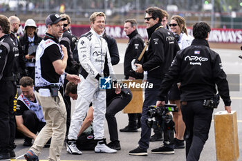 2024-07-07 - Brad Pitt (USA) Actor filming F1 Movie, during the Race on day 4, Sunday july 7, 2024 of the formula 1 qatar airways british grand prix 2024, scheduled to take place at the silverstone circuit from july 5 to july 7, 2024 - FORMULA 1 - QATAR AIRWAYS BRITISHGRAND PRIX 2024 - RACE - FORMULA 1 - MOTORS